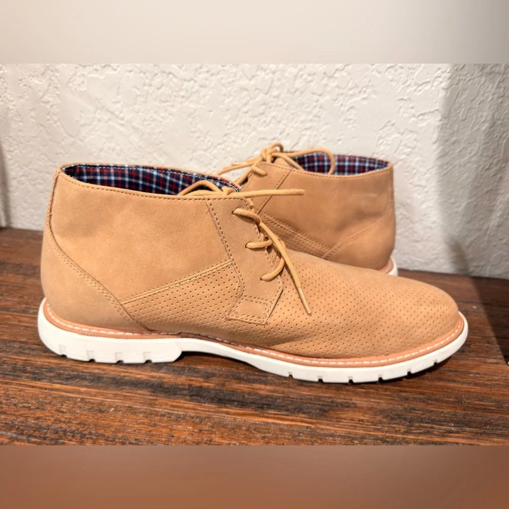 Ben Sherman Whitby Round Toe Chukka Mens Brown Casual Boots